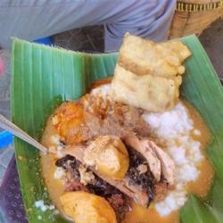 Bubur Gudeg Krecek Suwir Telur