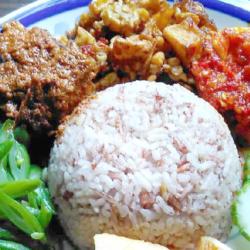 Nasi Uduk Ayam Kecap