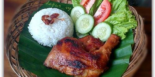 Kedai Ayam Goreng Bu Rini , Kuliner Tuin Van Java