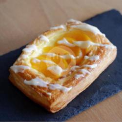 Peach Danish