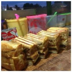 Roti Bakar Mix Coklat Selai (strawberry / Nanas / Blueberry)