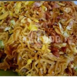 Mie Goreng Ayam Telor   Sosis