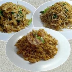 Kwetiau/bihun/nasi/bakmi Goreng Telur