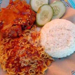 Mie Nasi Ayam Geprek