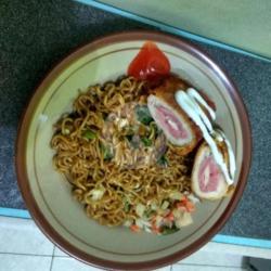 Mie Masak Goreng Chiken Gordon Blue