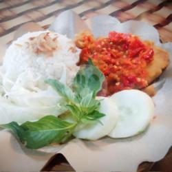 Telor Geprek   Nasi   Lalapan