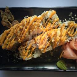 Crispy Salmon Skin Roll