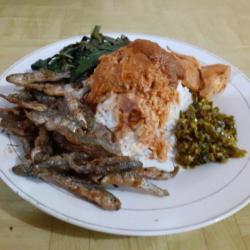 Nasi Ikan Nilem (kecil) Komplit