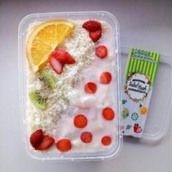 Salad Strawberry Cheese 500ml