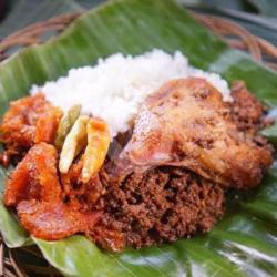 Gudeg Ayam Goreng