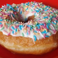 Donat Dasar Plus Topping Rainbow Meses