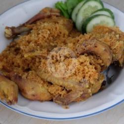 Ayam Goreng Kremes Utuh (ingkung)