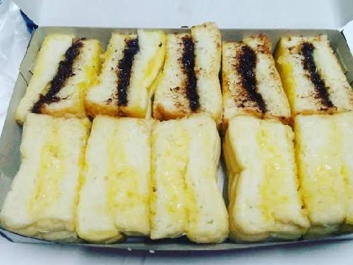 Roti Bakar Brooo, Larangan