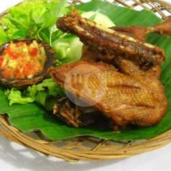 Bebek Sambal Mangga Khas Madura