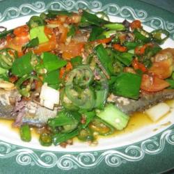 Tumis Ikan Asin Peda
