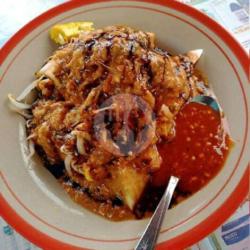 Kupat Tahu Biasa Bear Brand