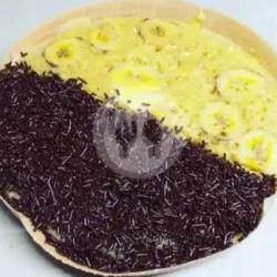 Martabak Manis Pisang Coklat Susu