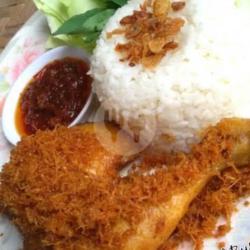 Nasi Ayam Serundeng Bumbu Kuning