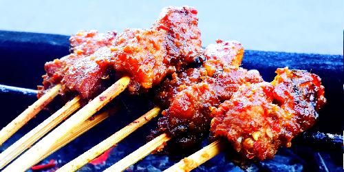 Sate Babi Majapahit, Kuta