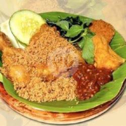 Lalapan Tempong Ayam Kremes Besar