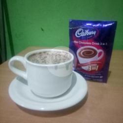 Coklat Cadbury Hangat