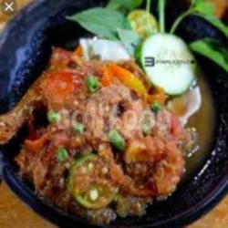 Ayam Goreng Plecing