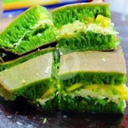 Martabak Manis Jumbo Pandan Keju Pisang