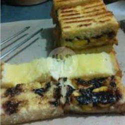 Roti Bakar Pisang Coklat