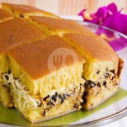 Martabak Pisang Kismis Kacang Susu