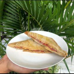 Smoked Beef Cheese Sandwich