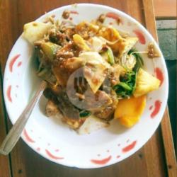 Rujak Cingur Khas Madura