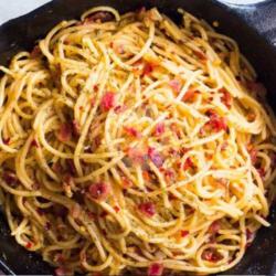 Spaghetti Aglio Olio Beef