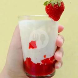 Korean Strawberry Milk