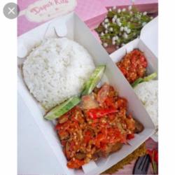 Nasi Ayam Geprek Cabe Merah