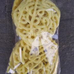 Kerupuk Mie Kuning