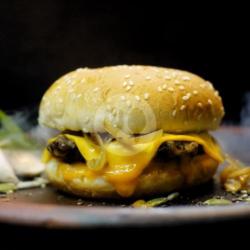 Single Smokey Cheese Burger