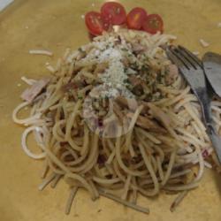 Tuna Aglio Olio Spaghetti