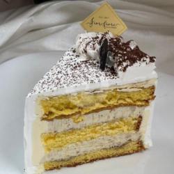 Tiramisu Cream Cake Slice