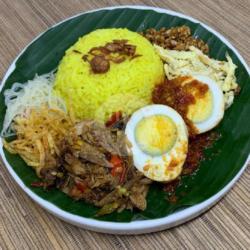 Nasi Kuning Manado