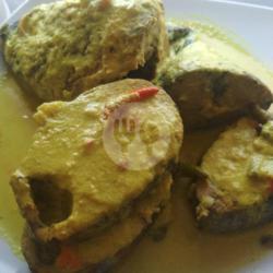 Gulai Kuning Ikan Tongkol