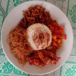 Nasi Uduk Cumi-cumi