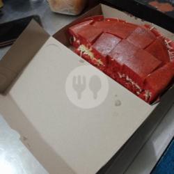 Keju Red Velvet   Susu