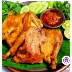 Ayam Goreng   Lalap