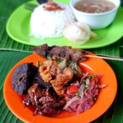 Nasi Lawar Plek Komplit