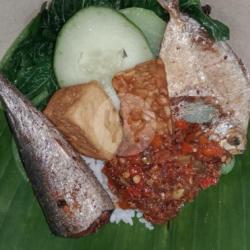 Nasi Tempong Ikan Tongkol Sambel Terasi Ndower