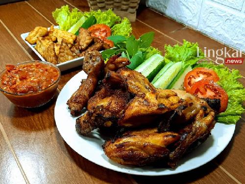 Ayam Bakar Bumbu Rujak, Rawa Banteng Jln Raya Setu