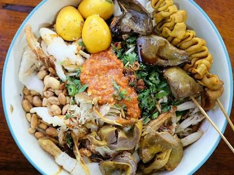 Bubur Ayam, Jakarta, Kecamatan, Pahandut, Langkai