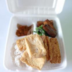 Nasi Tahu Tempe Sambel Terasi