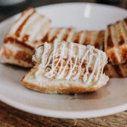 Roti Bakar Pastry Tiramisu