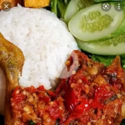 Paket Paha Ayam Geprek/ Penyet Plus Nasi